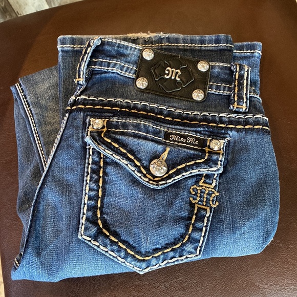 Miss me size 27 mid rise boot π - Picture 7 of 11